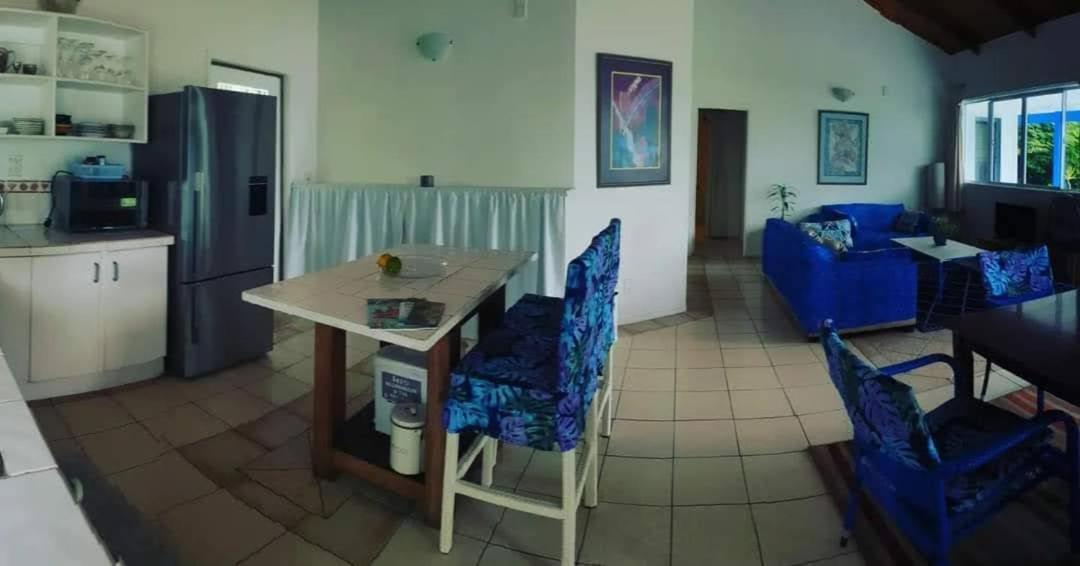 Are Tamareni 2Br Beach Cottage Or River Studio Avarua Habitación foto